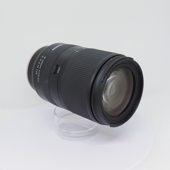タムロン 18-300/F3.5-6.3 DI III-A VC VXD ソニーAPS-C