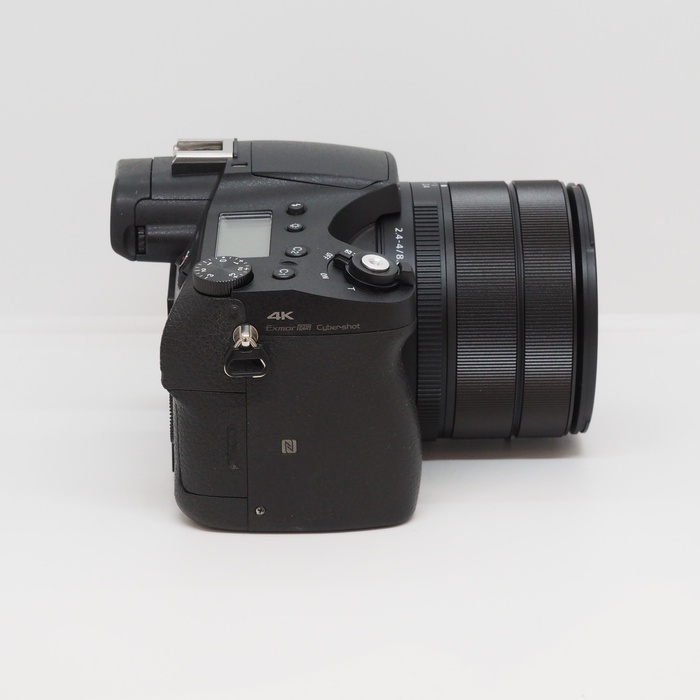 ソニー DSC-RX10M4