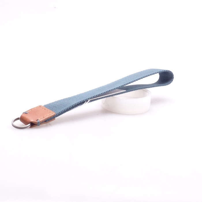 ライカ D-LUX8用 リストストラップ ペトロールxコニャック 18571