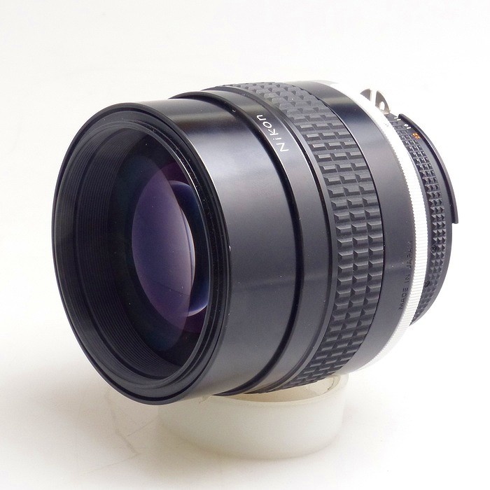 ニコン AI-S 105/F1.8
