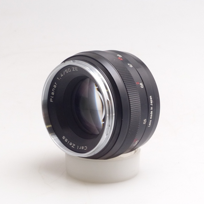 コシナ Planar 50/1.4 ZE キヤノンEFマウント