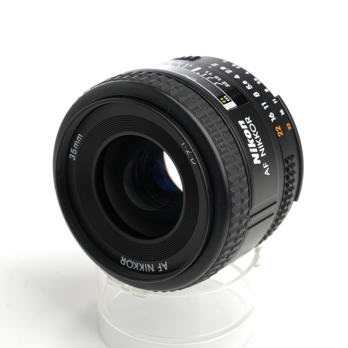 ニコン AI AF 35/2D