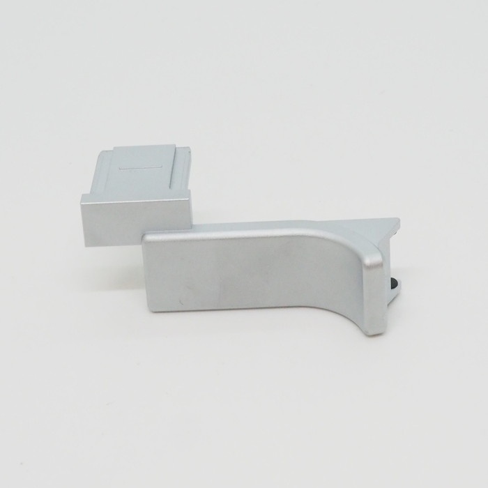 ライカ 24015 M10用 サムレスト シルバー