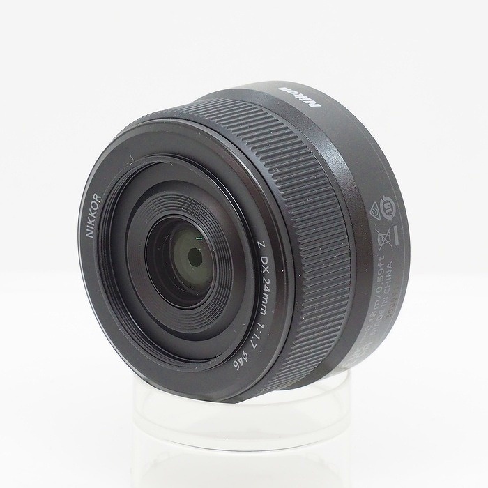 ニコン Z DX 24/F1.7