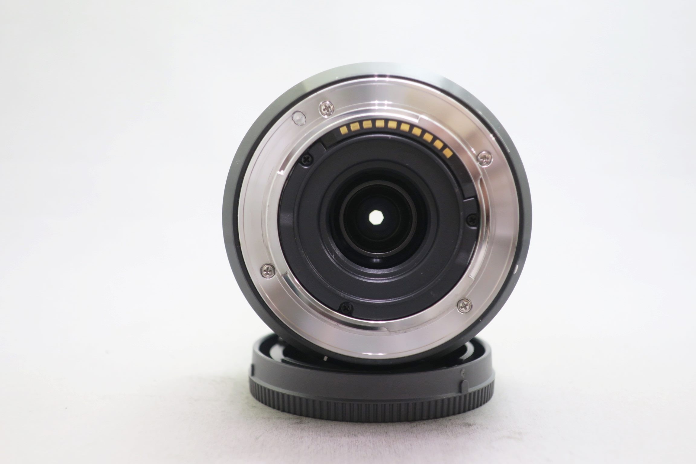 ソニー E 10-18/4 OSS