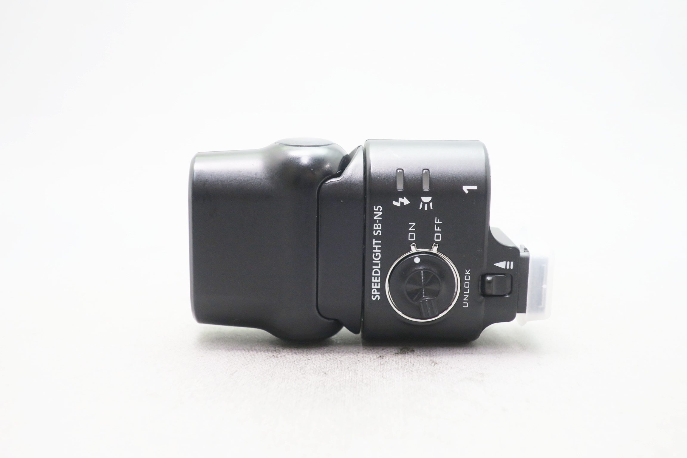 ニコン 1 V1 1 ニッコール VR 10-30/3.5-5.6