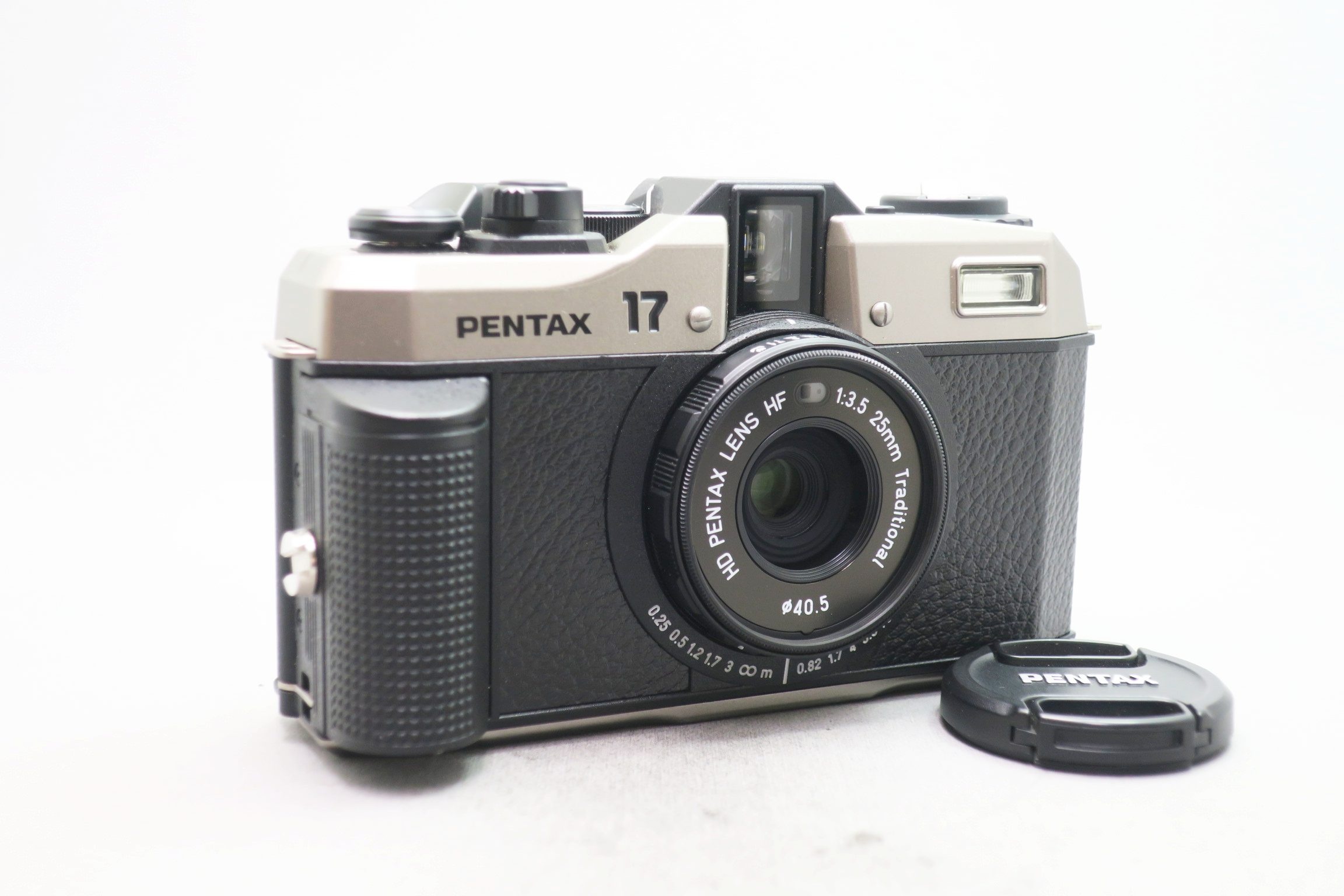 ペンタックス PENTAX 17 ダークシルバー