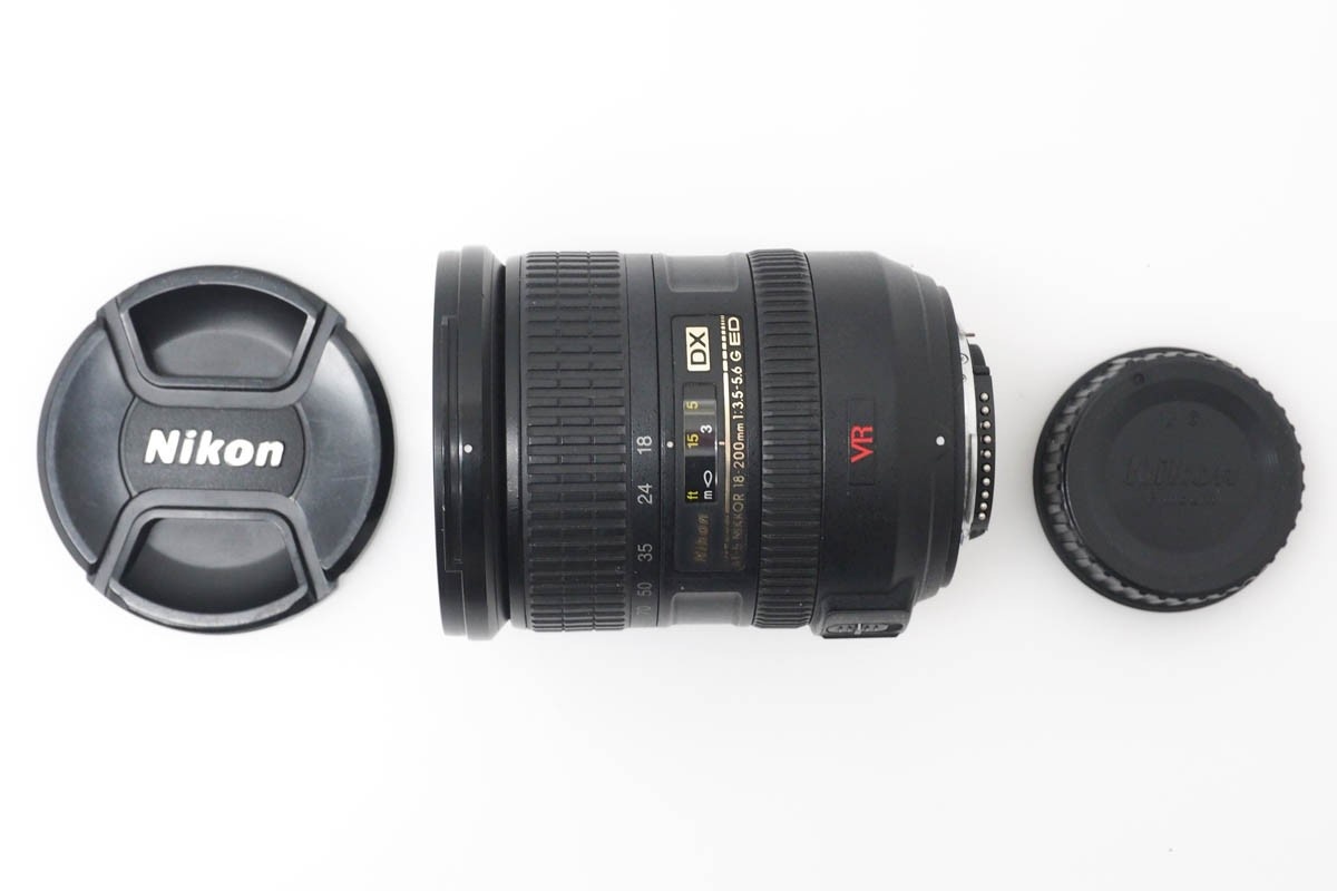 AF-S DX VR Zoom-Nikkor 18-200mm f/3.5-5.6G IF-ED CA01-R848-2B2F-ψ
