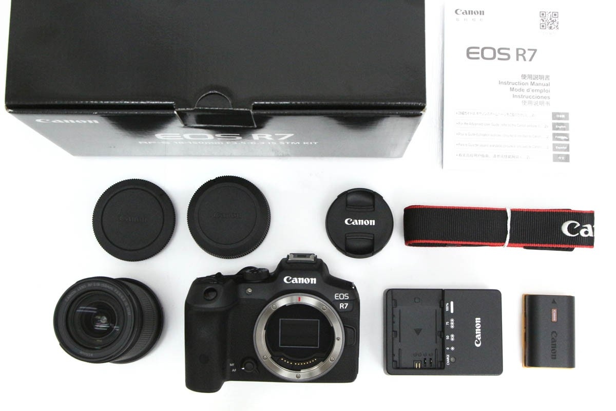 EOS R7 RF-S18-150 IS STM レンズキット(センサー清掃済) CA01-R3648-3Y5