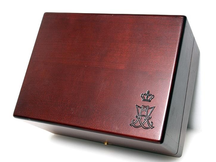 Leica M6 RoyalWedding ズミクロンM 35/2 代引き不可