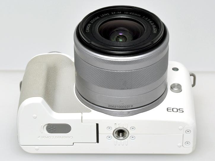 EOS Kiss M2 EF-M15-45 IS STM レンズキット ホワイト