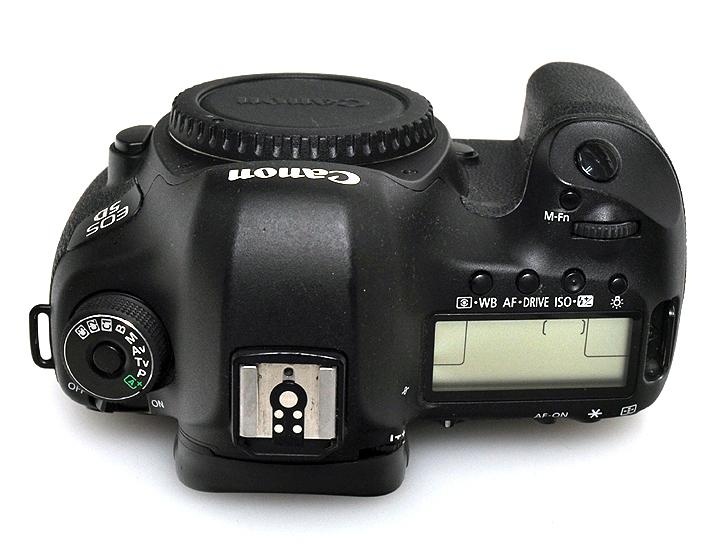 EOS5DMark III ボディ+BG-E11グリップ