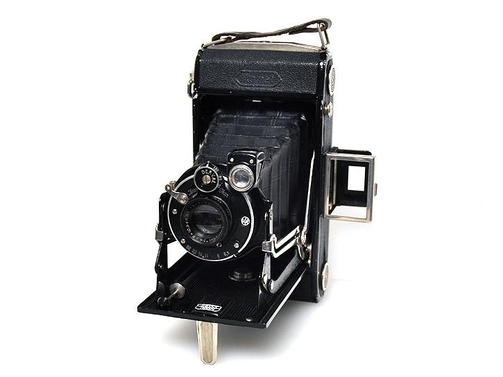 ZEISS IKON Ikonta 520/2  Novar 10.5cm F6.3