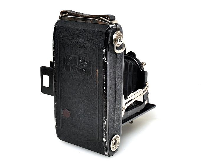 ZEISS IKON Ikonta 520/2  Novar 10.5cm F6.3