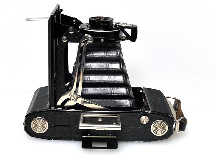 ZEISS IKON Ikonta 520/2  Novar 10.5cm F6.3