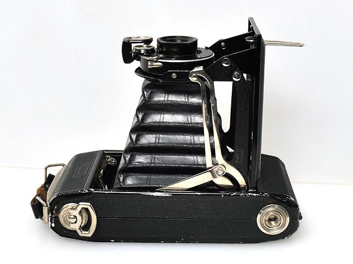 ZEISS IKON Ikonta 520/2  Novar 10.5cm F6.3