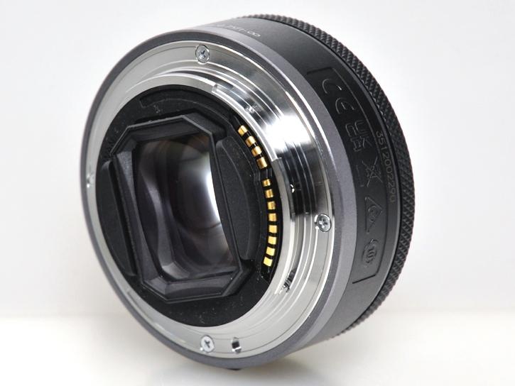 RF28mm F2.8 STM