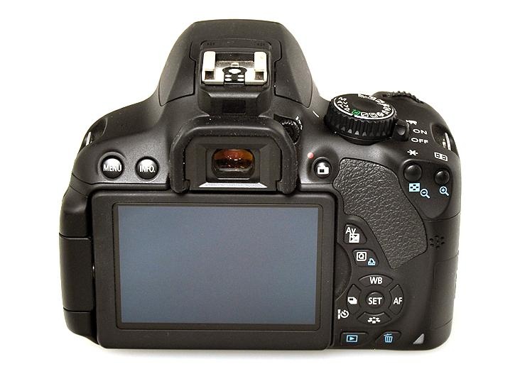 EOS Kiss X6i EF-S18-55ISII