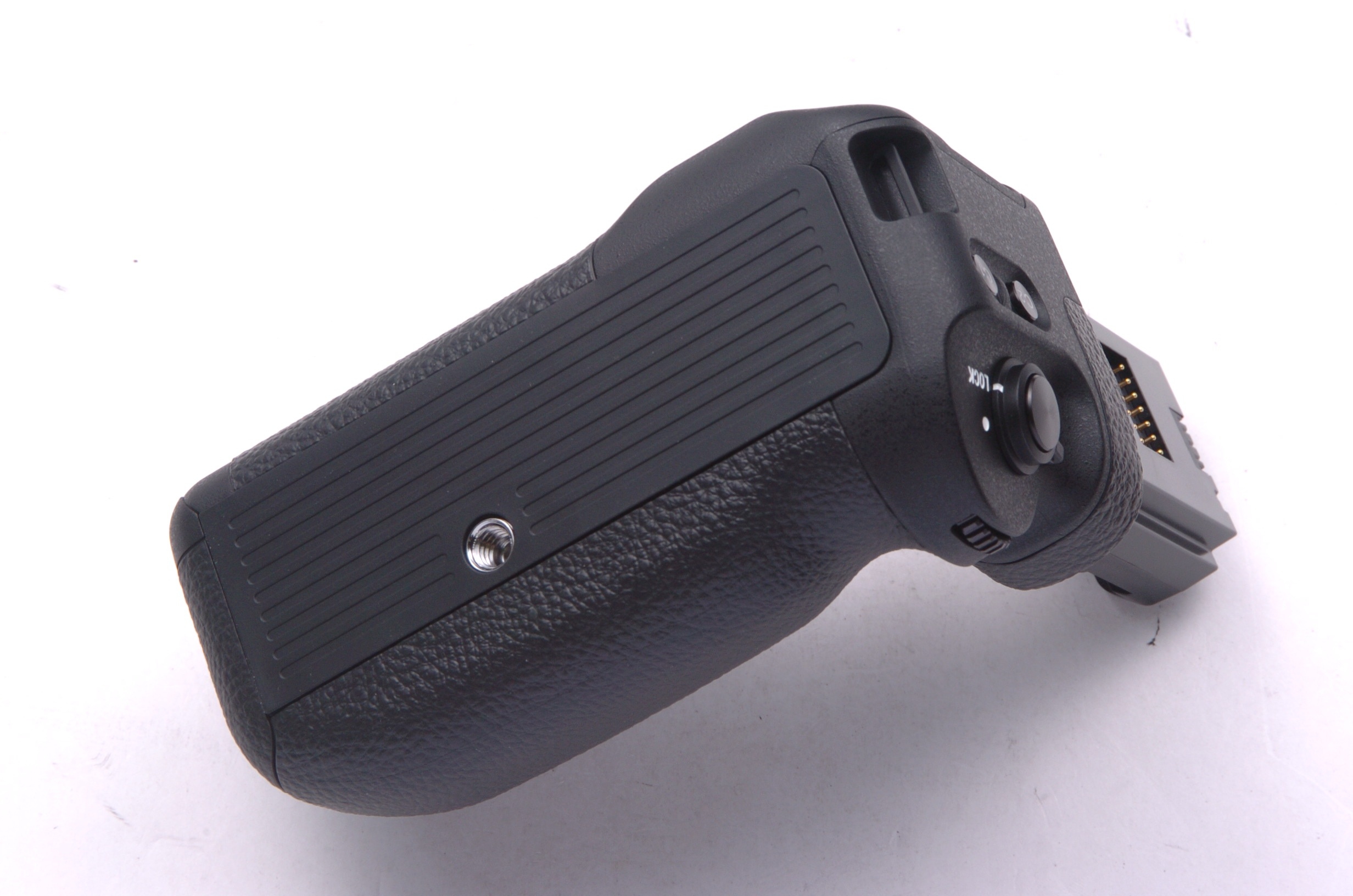 縦位置グリップ VG-C3EM (α9/α7R III/α7III用)