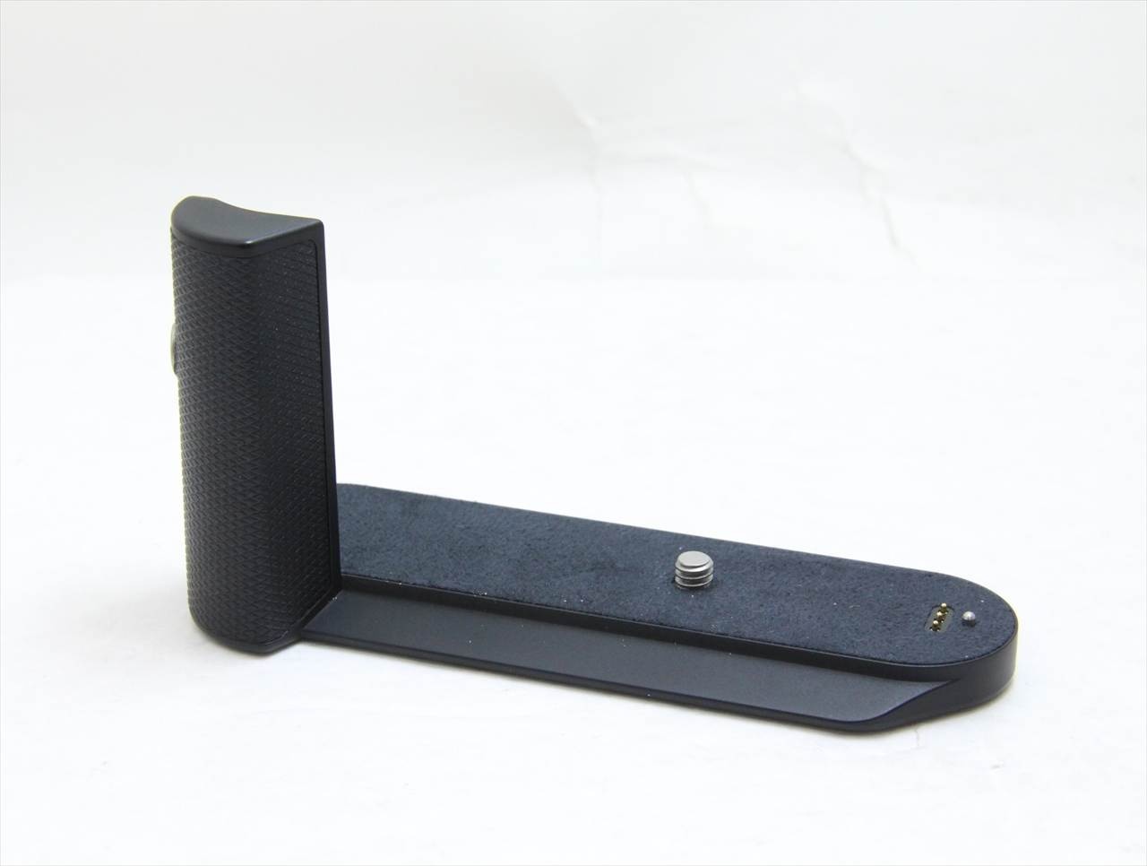 【中古】 ライカ(leica) Q3用 ワイヤレスチャージャー対応ハンドグリップHG-DC1(19530)