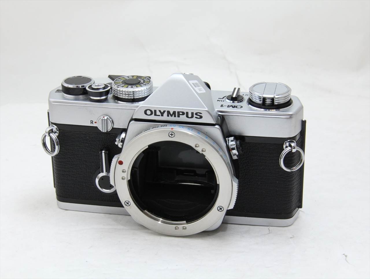 【中古】 オリンパス・OMシステム(olympus・OM SYSTEM)  OM-1 シルバー