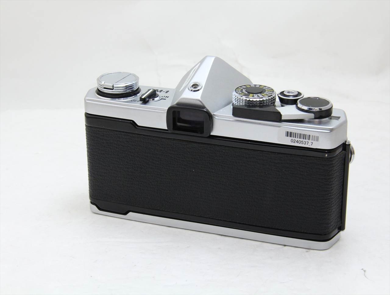 【中古】 オリンパス・OMシステム(olympus・OM SYSTEM)  OM-1 シルバー