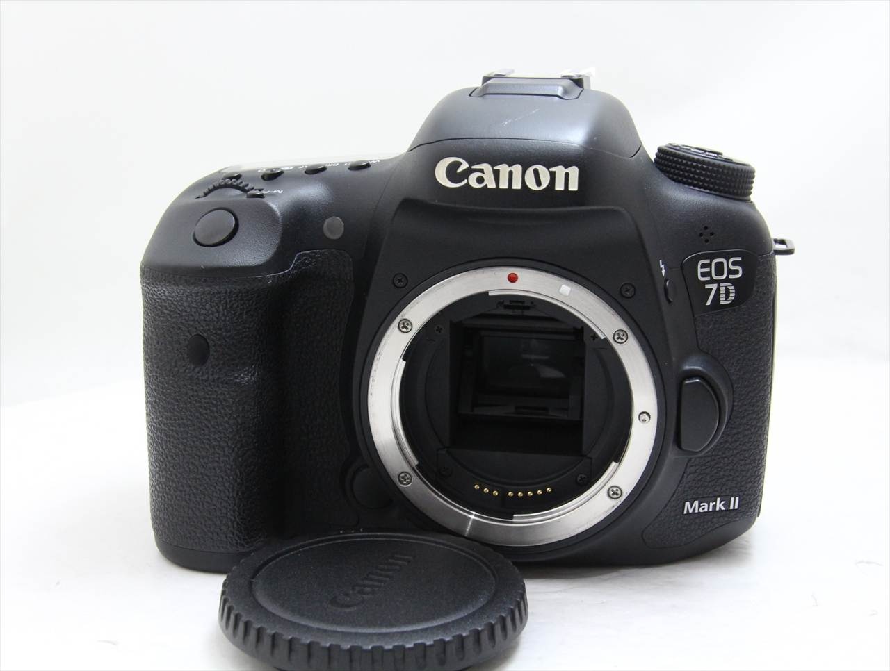 【中古】 キヤノン(canon) EOS 7D Mark II ボディ
