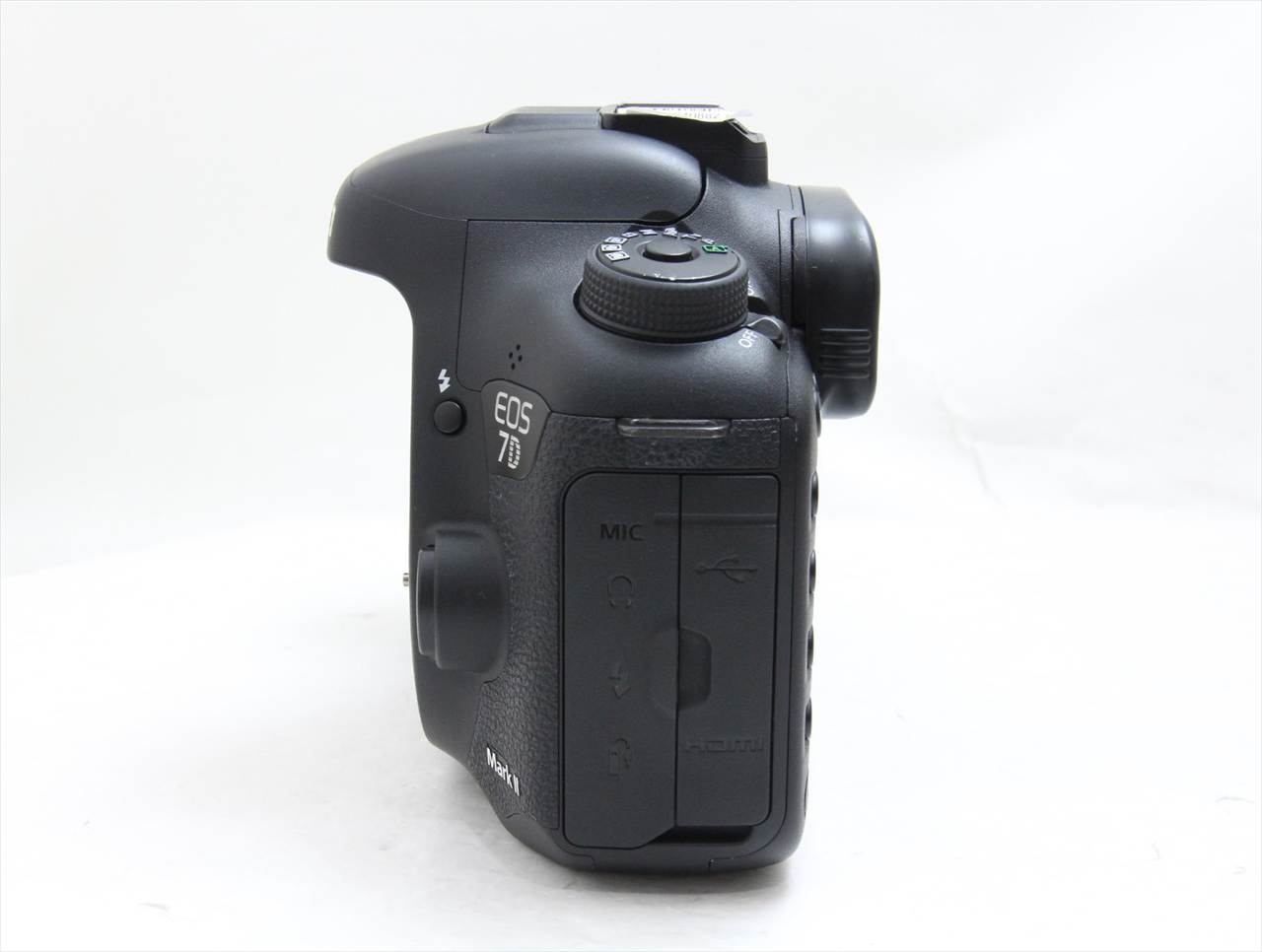 【中古】 キヤノン(canon) EOS 7D Mark II ボディ