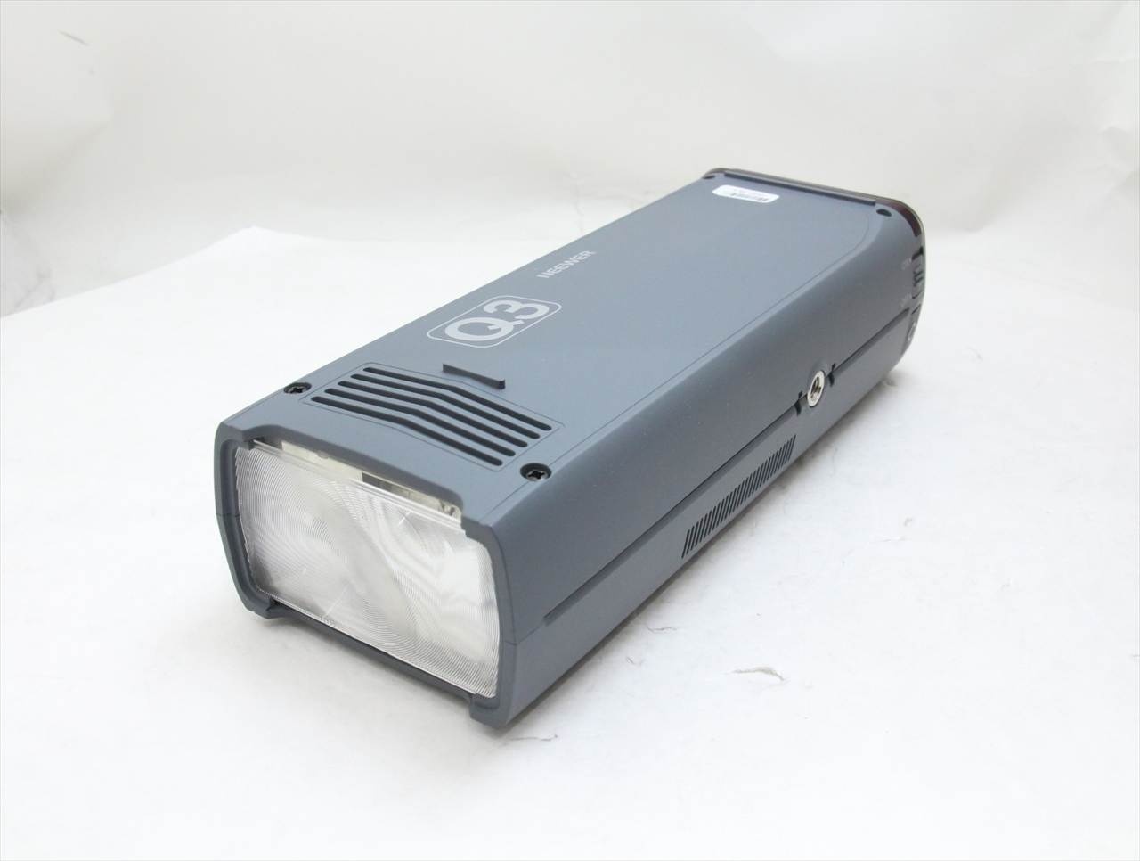 【中古】 その他(other) NEEWER フラッシュQ3 200Ws + ソニー用トランスミッター付き