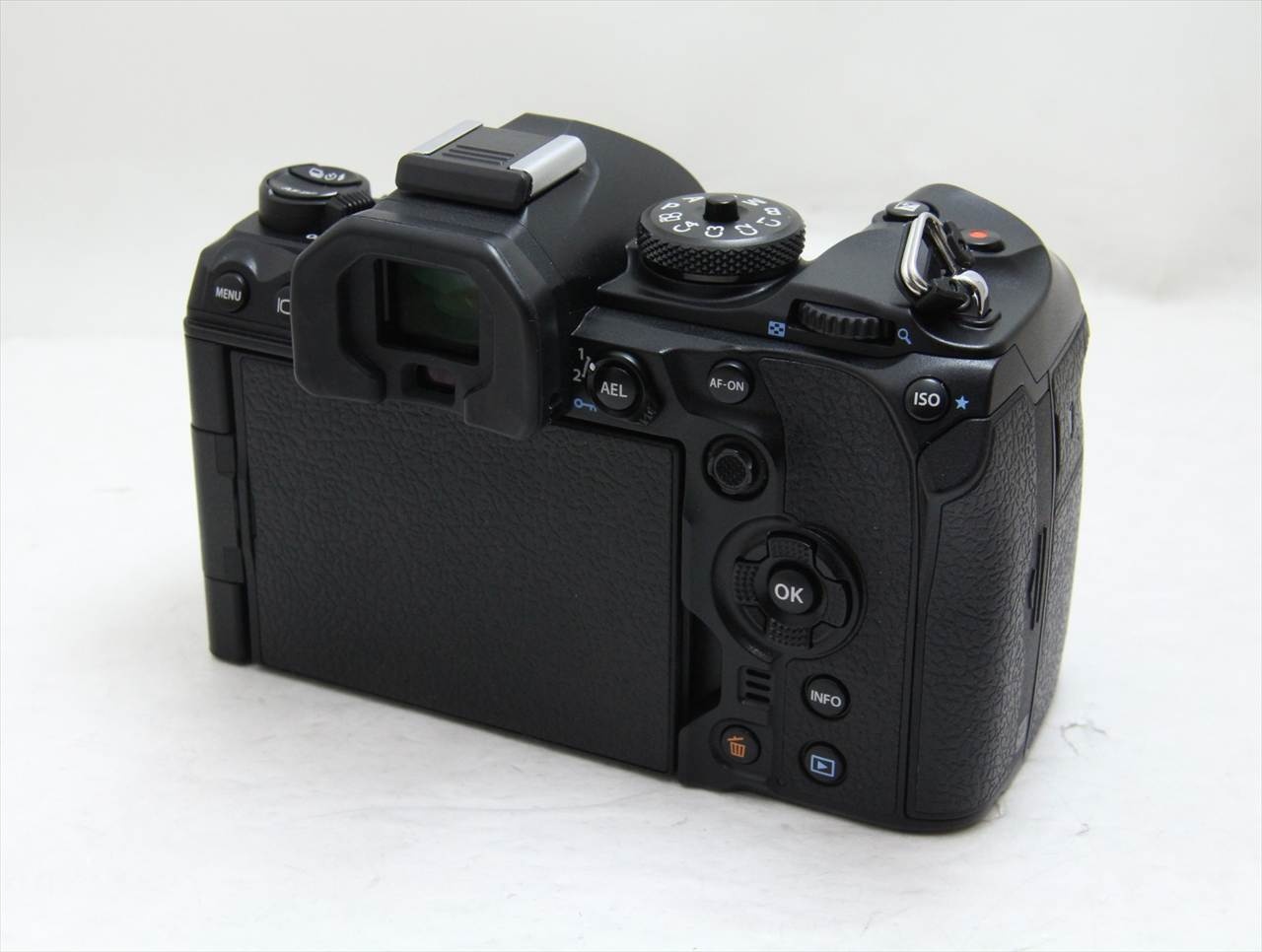 【中古】 オリンパス・OMシステム(olympus・OM SYSTEM) OM SYSTEM OM-1 Mark II
