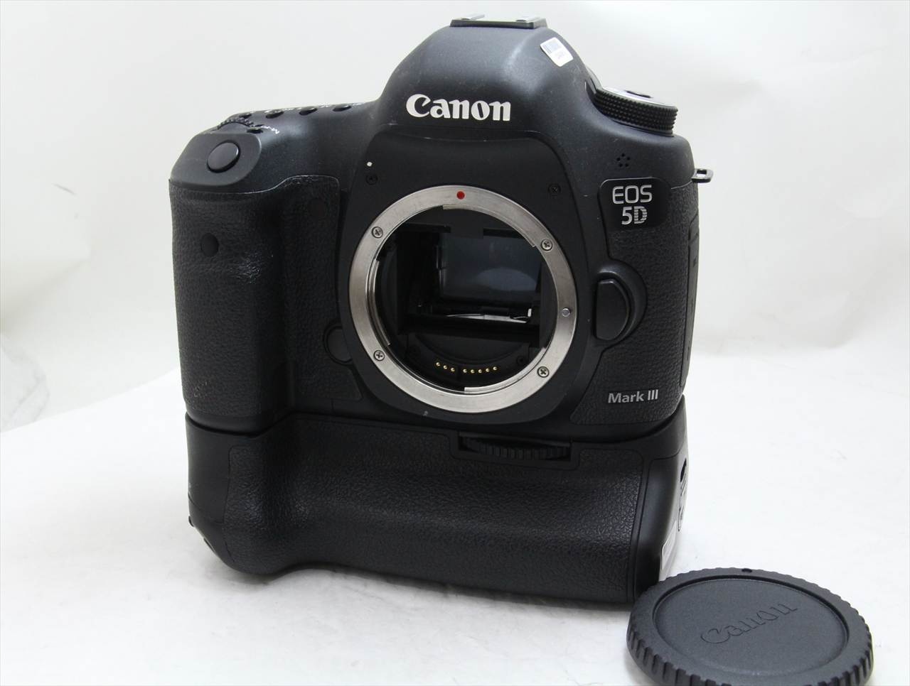 【中古】 キヤノン(canon) EOS 5D Mark III ボディ + BG-E11