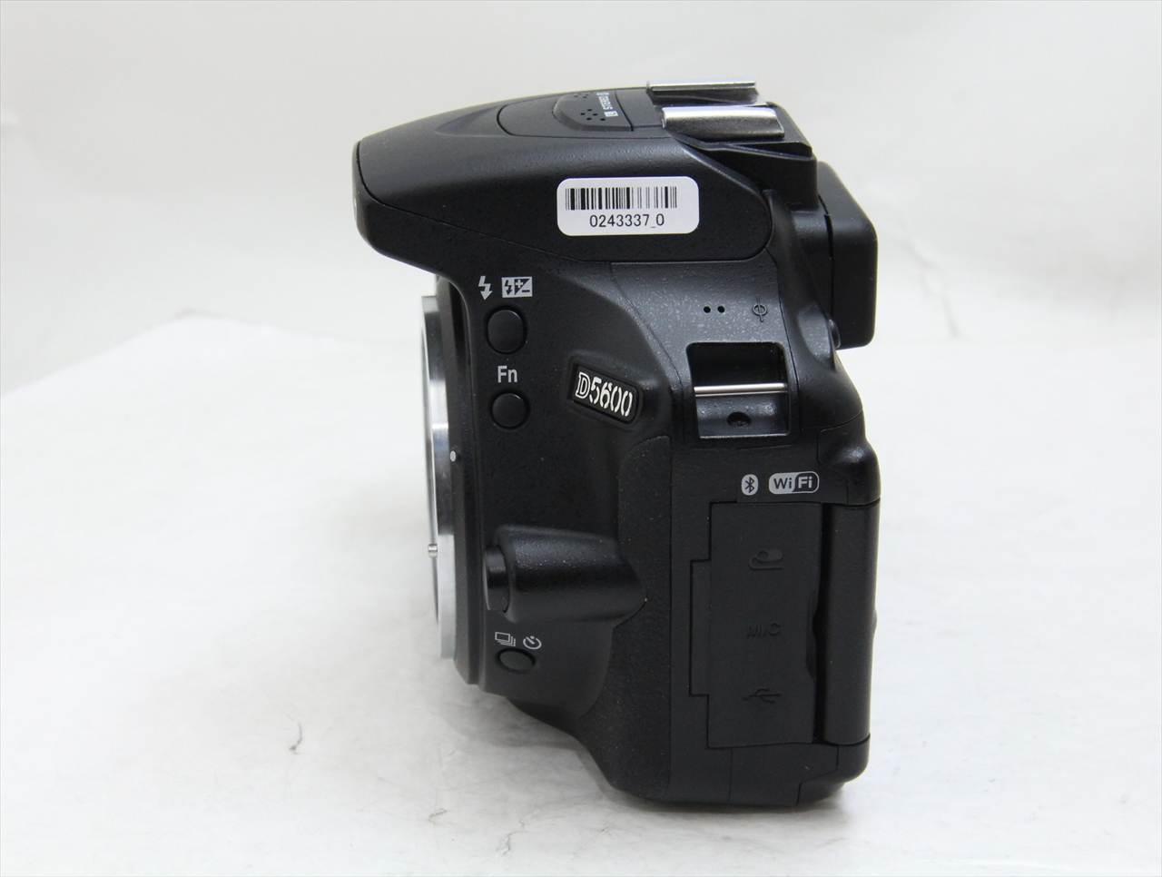 【中古】 ニコン(nikon) D5600 ボディ