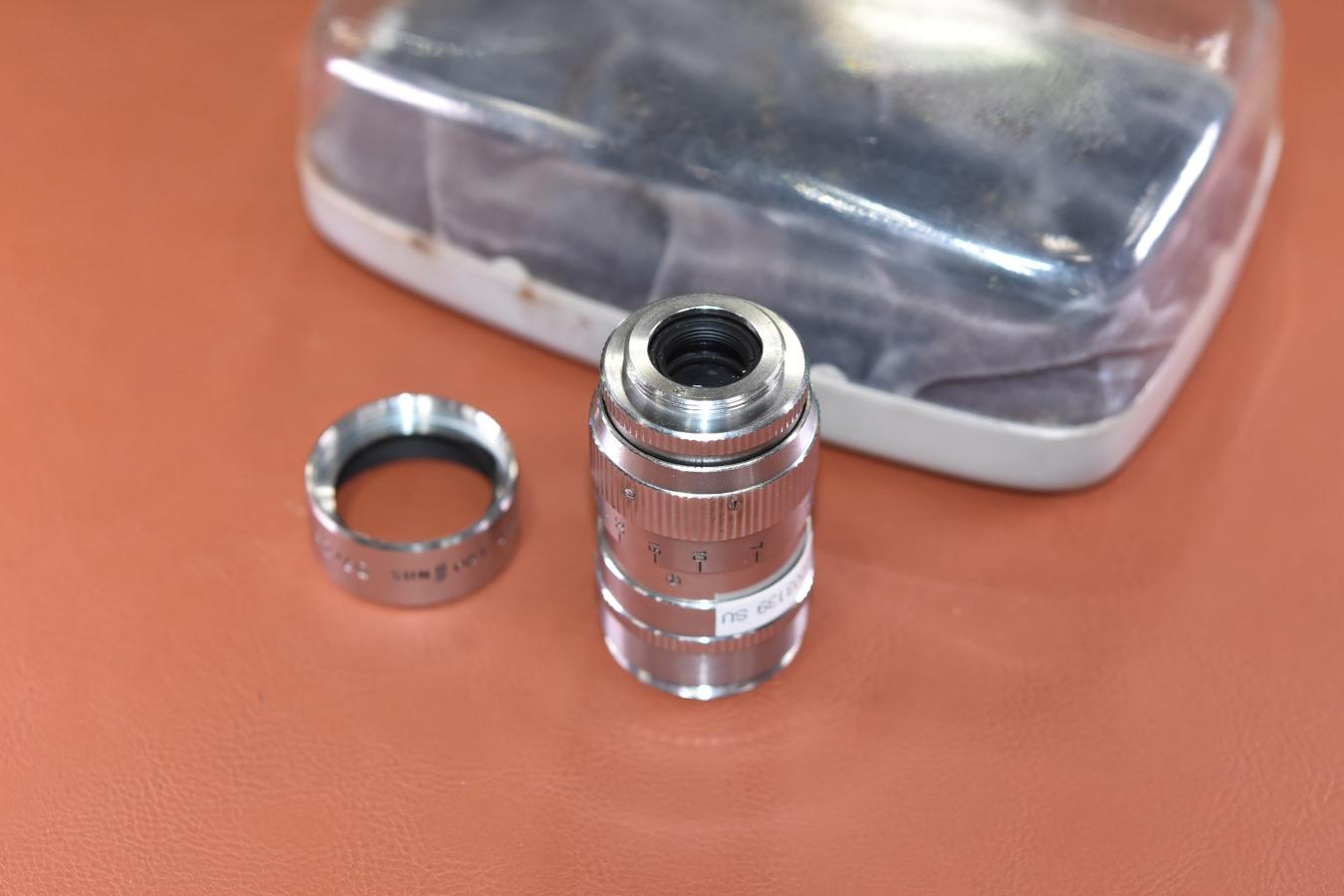 【希 少】SUN TELEPHOTO 1 1/2 Inch F1.9 専用プラスチックケース付 【Dマウントレンズ】