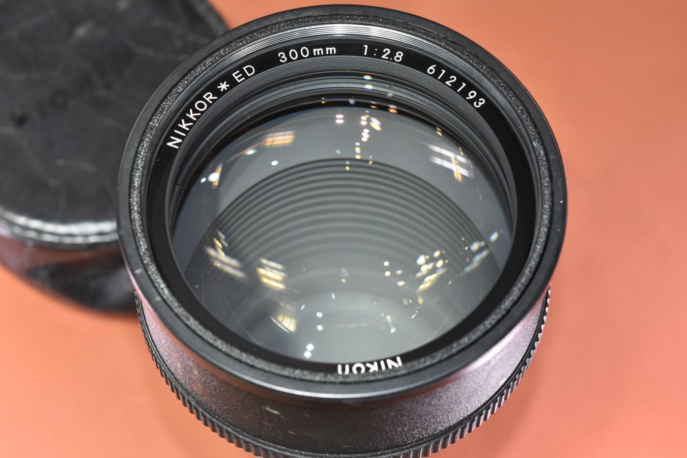 Ai-S NIKKOR* ED 300mm F2.8 【純正39mm L37cフィルター付】