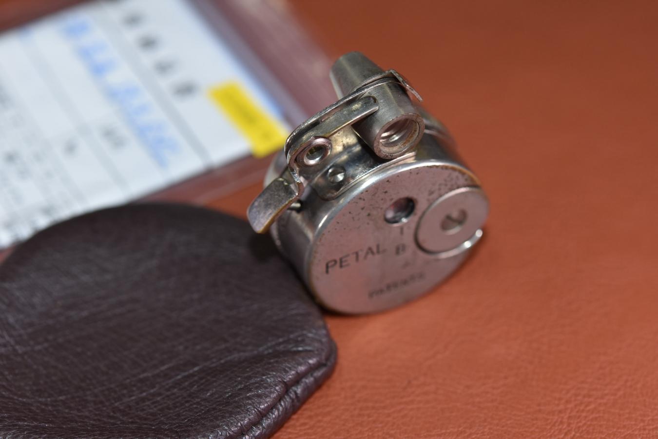 【希 少】 PETAL CAMERA 整備済 ケース付 【Made in Occupied Japan】