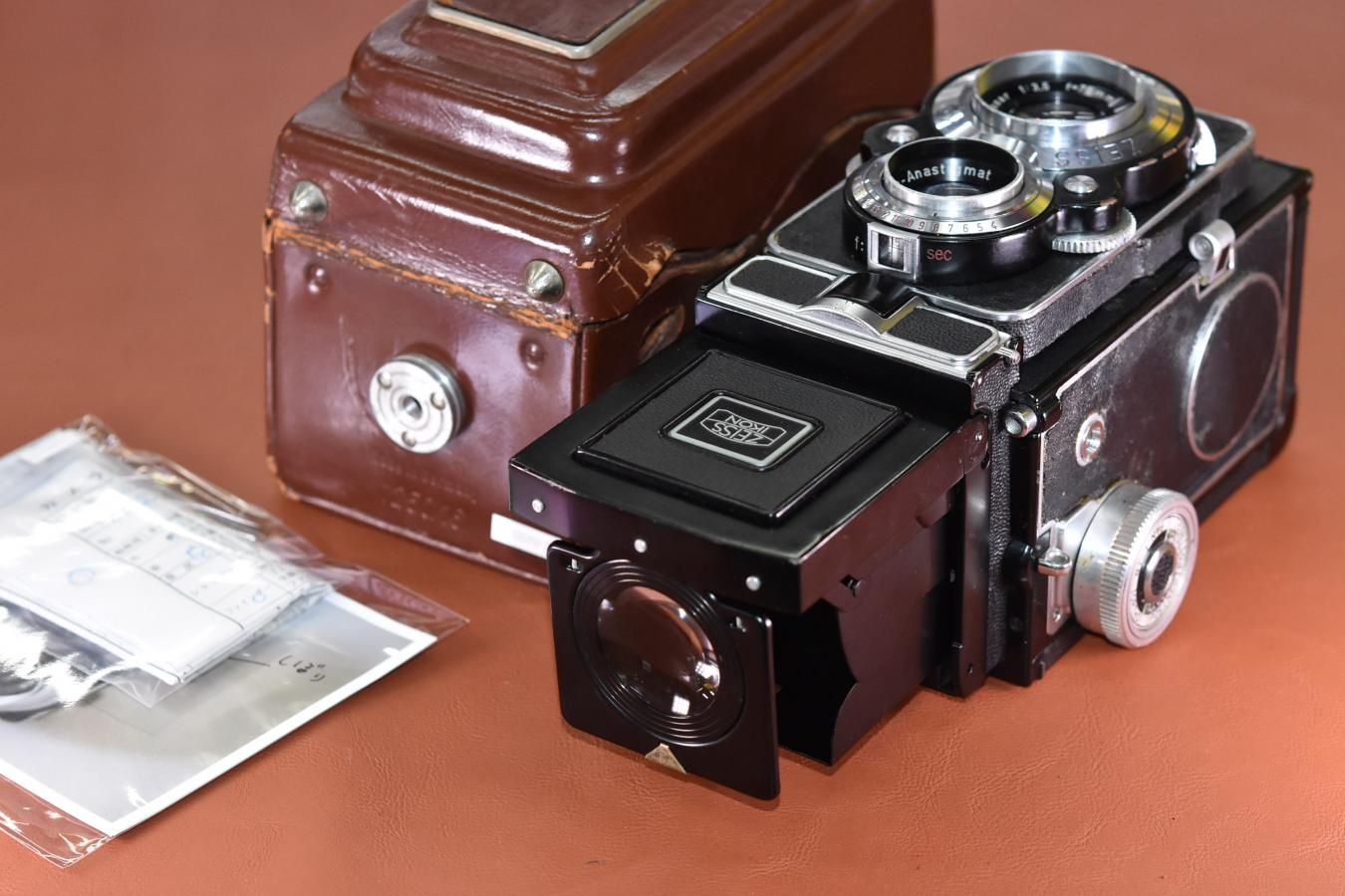 【希 少】ZEISS IKON IKOFLEX ファボリート 整備済 純正ケース付【Carl Zeiss Tessar 75/3.5 レンズ搭載】