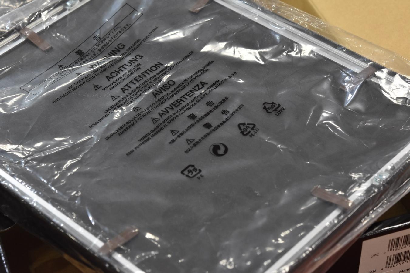 【希 少 新 品 未 使 用】Nikon 100th Anniversary Pin Collection 【Nikon I型〜D5まで 全25種】