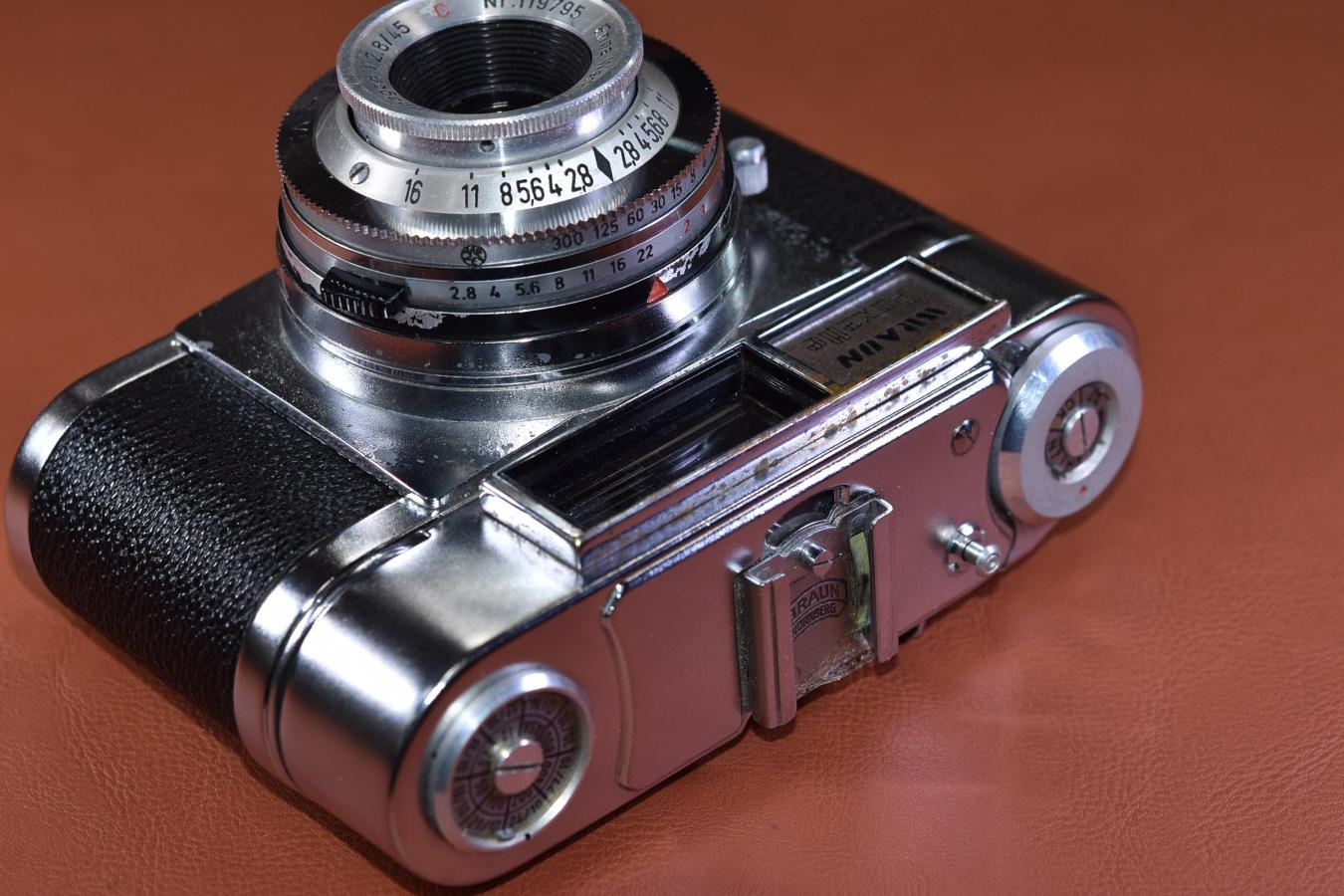 BRAUN Paxette Super 【Ennagon C 45/2.8 レンズ搭載】