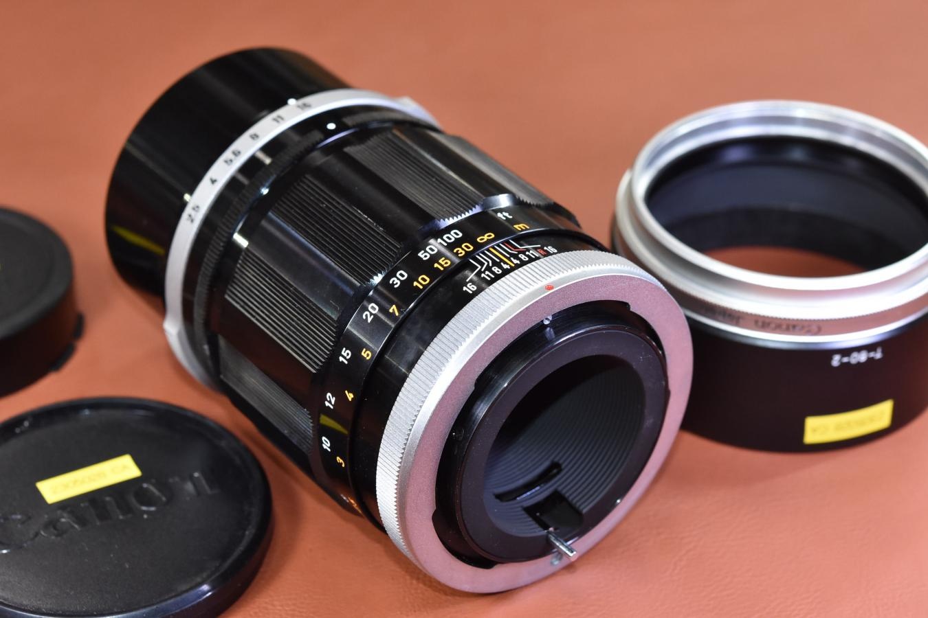 Canon FL 135mm F2.5 純正メタルフード付 【カメラ女子に絶大な人気のオールドレンズ】