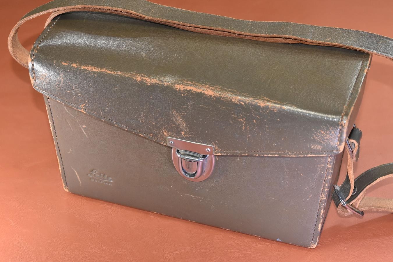 【希 少】LEICA 本革カメラケース 【LEITZ WETZLAR 刻印あり】