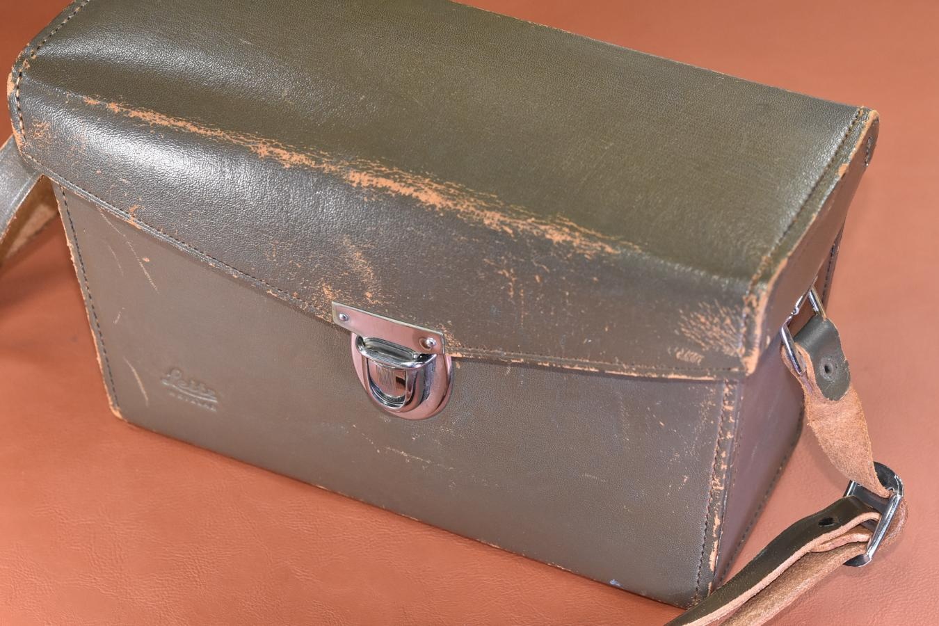 【希 少】LEICA 本革カメラケース 【LEITZ WETZLAR 刻印あり】