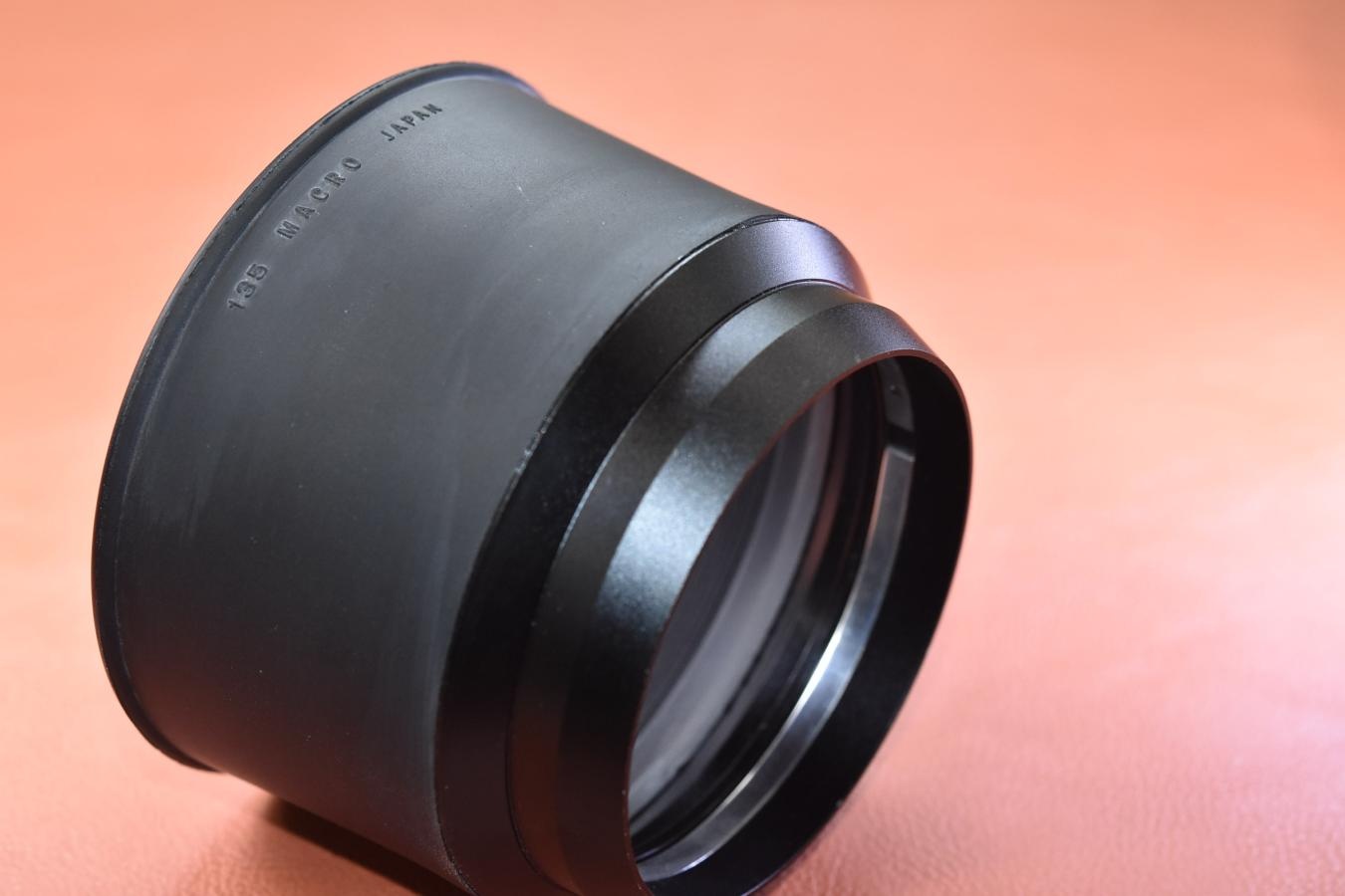 【絶版アクセサリー】OLYMPUS OM 135/4.5 MACRO用内径57mm被せ式フード