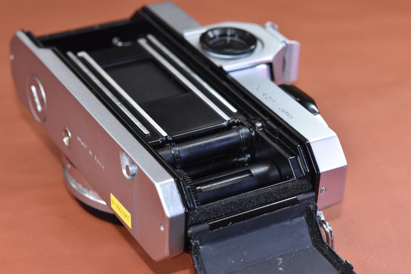 【リメイクカメラ】Nikomat FTN Silver 純正アクセサリーシュー付【モルト交換済】