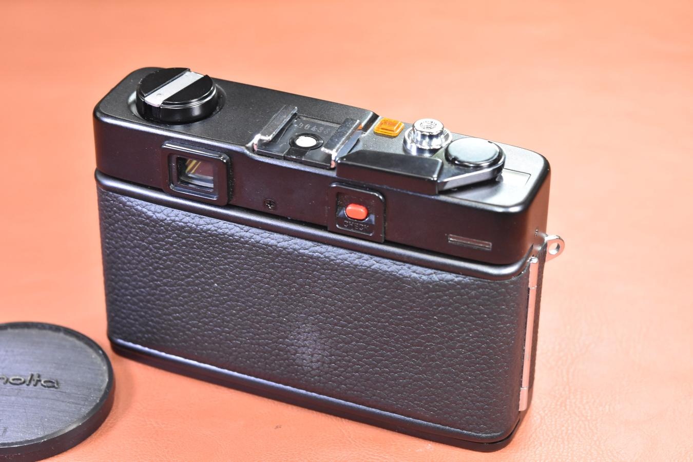 minolta HI-MATIC F Black モルト交換済 【ROKKOR 38/2.7  レンズ搭載】