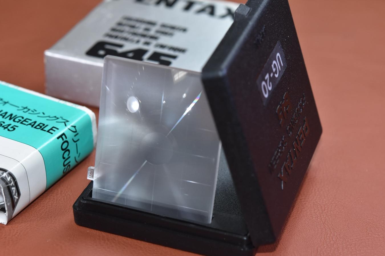 【希 少】PENTAX FOCUSING SCREEN UG-20 元箱付 【PENTAX 645シリーズ用】※キレイな物をお探しの方必見!!自信ありの逸品!!
