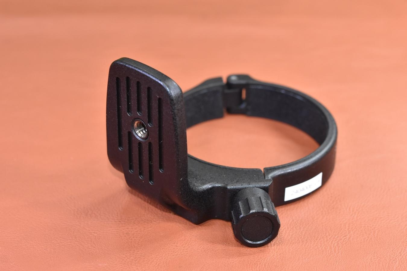 Canon TRIPOD MOUNT RING D (B) 【Canon EF 100/2.8L MACRO IS USM用 定価19800円】※キレイな物をお探しの方必見!!自信ありの逸品!!