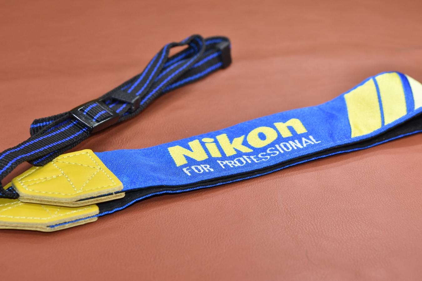 【未使用品 希 少】Nikon PROFESSIONAL Strap Blue 【ニコンカメラ誕生55周年記念モデル】
