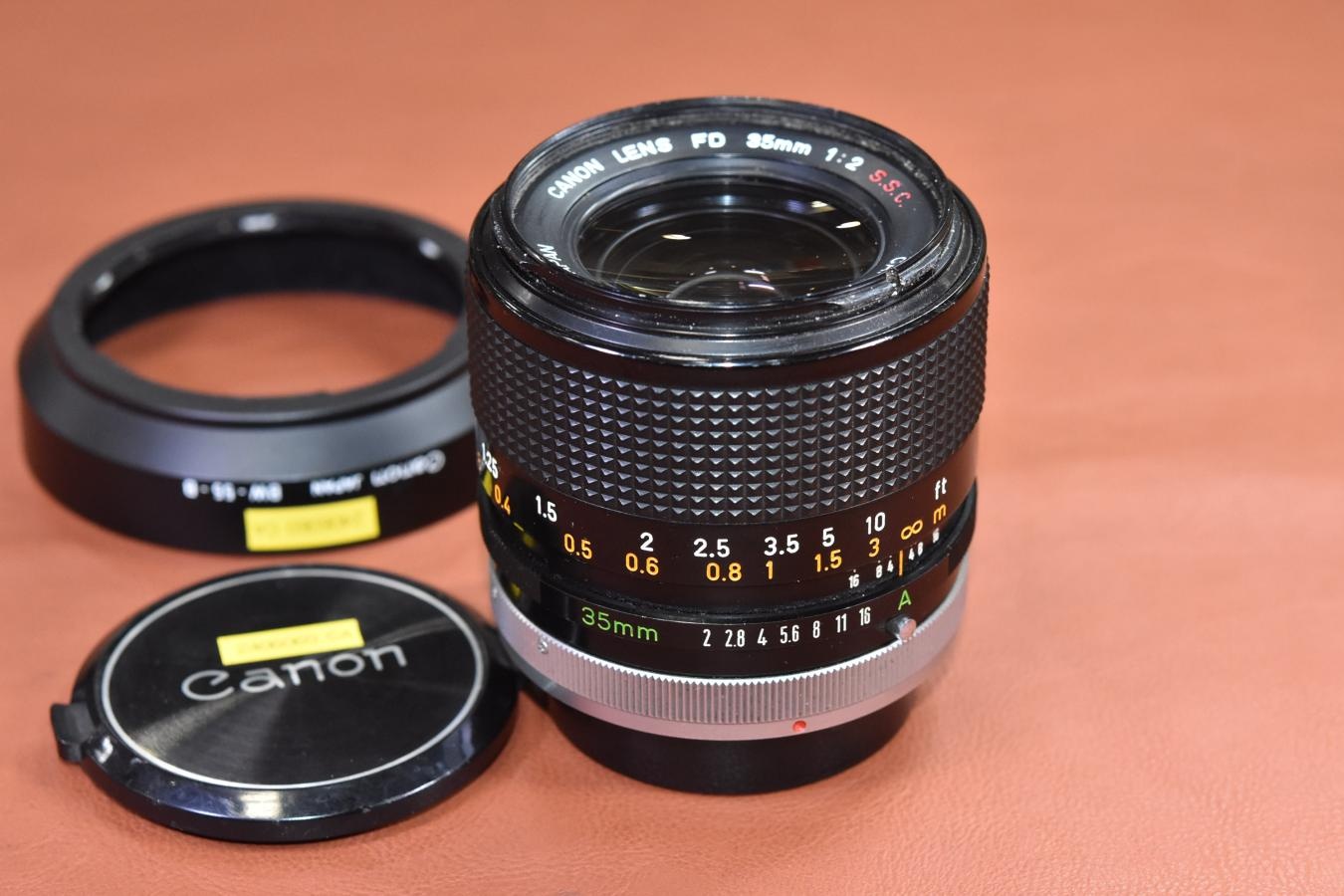 Canon FD 35mm F2 S.S.C. 【純正フードBW-55-B 付】