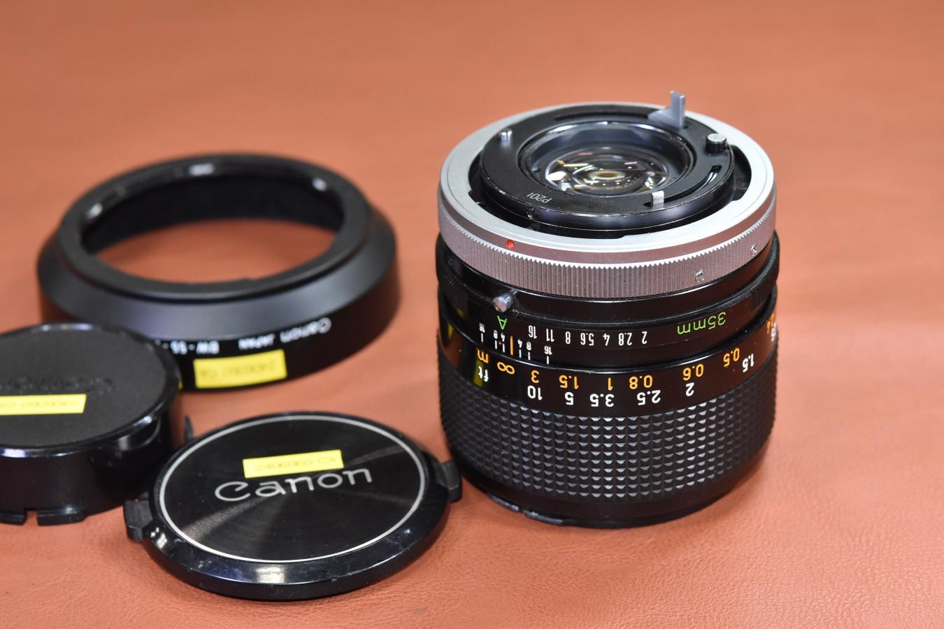 Canon FD 35mm F2 S.S.C. 【純正フードBW-55-B 付】