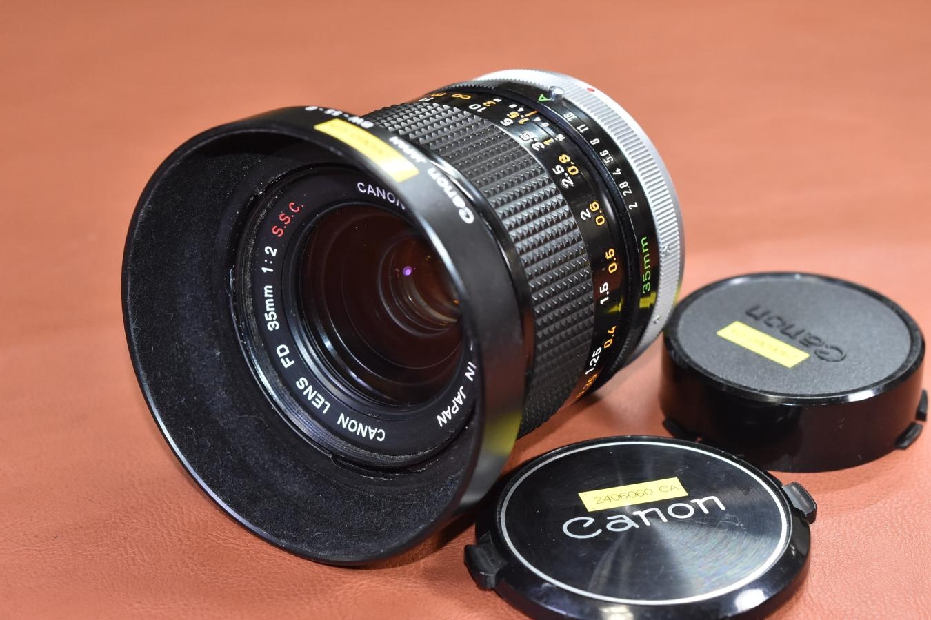 Canon FD 35mm F2 S.S.C. 【純正フードBW-55-B 付】